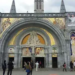 Albion Lourdes